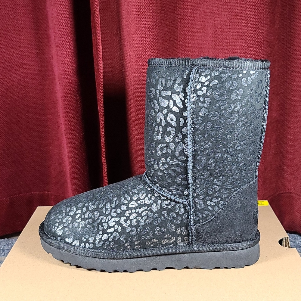 UGG Classic Short Snow Boots